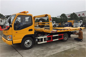 宣汉哪里有拖车服务